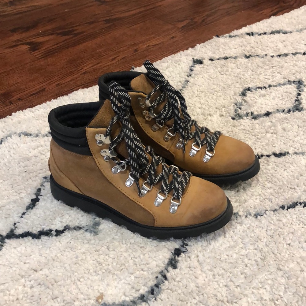 Sorel Boots worn twice